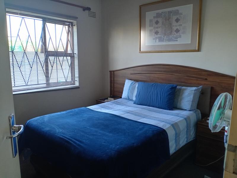 2 Bedroom Property for Sale in Lentegeur Western Cape